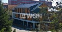 WGN sprzedaje budynek usługowy w Krakowie