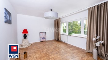 Mieszkanie na  sprzedaż Warszawa - Rodzinne 3 pokoje z potencjałem, blisko metra.